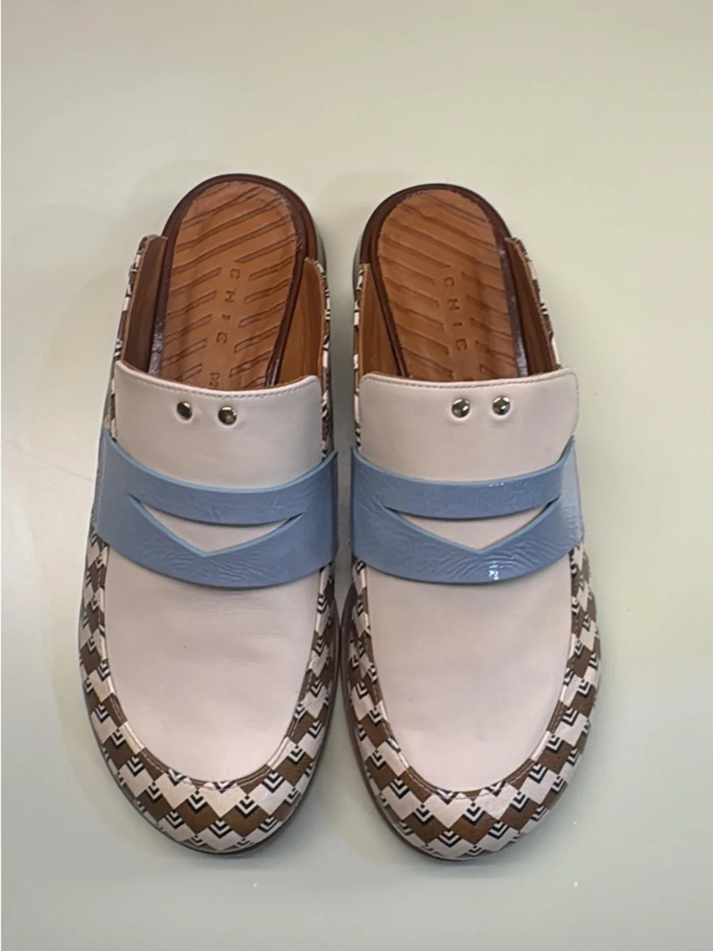 Chie Mihara Cream and Light Blue Patterned-Trim Slip-On Loafers